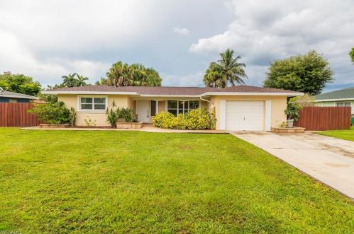 4420 20th Ave, Naples, FL 34117-9288