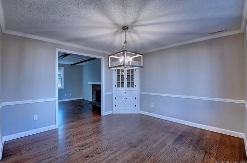 50 Bette Dr, Manchester CT  06040-6814 exterior