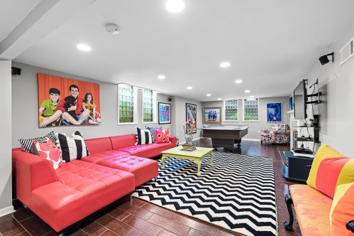 4749 Cramer St, Milwaukee WI 53211-1228 exterior