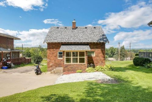 787 7th St, Red Wing, MN 55066-2820