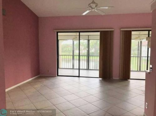 5904 End Lake Dr, Boynton Beach, FL 33437-3413