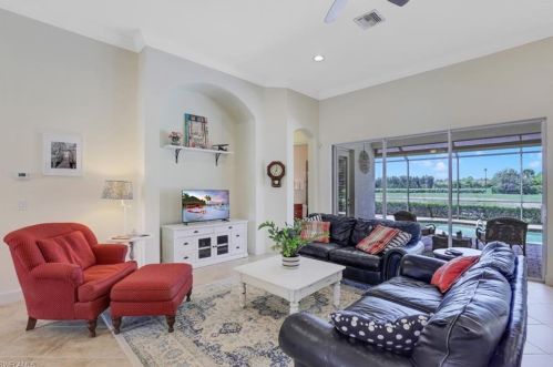 9746 Nickel Ridge Cir, Naples, FL 34120-4660