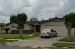 547 Mariposa Dr, Rialto CA  92376-3640 exterior