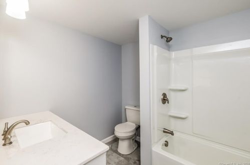 12 Icehouse Rd, Norwich CT  06351-3207 exterior