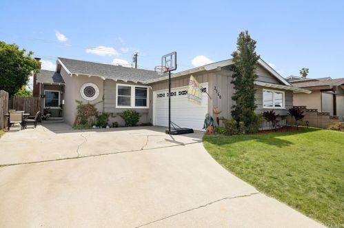 2360 235th Pl, Torrance, CA 90501-5701