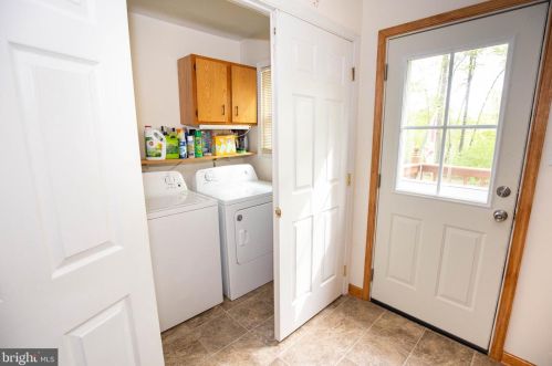 6109 Towles Mill Rd, Spotsylvania VA  22551-3227 exterior