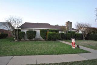 805 Stone Trail Dr, Plano TX  75023-7107 exterior