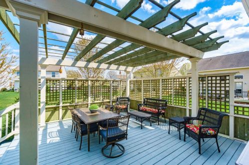 1180 Weeping Willow Ct, Blacklick OH  43004-5013 exterior