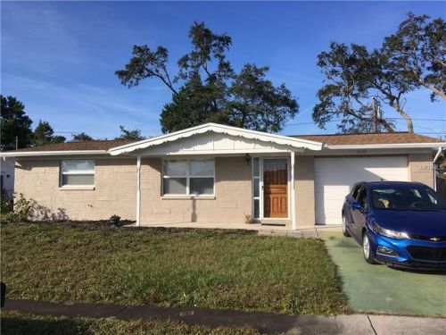 5145 Janice Ln, Tarpon Springs, FL 34690-4466