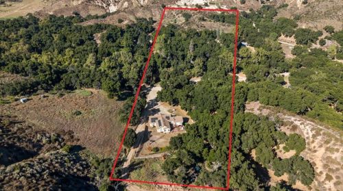 31053 Hasley Canyon Rd, Santa Clarita, CA 91384-3216