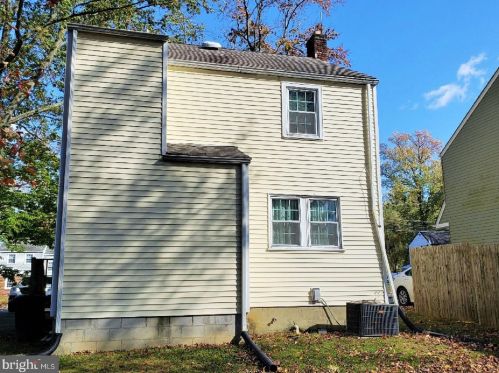 477 Barber Ave, West Deptford, NJ 08096-2832