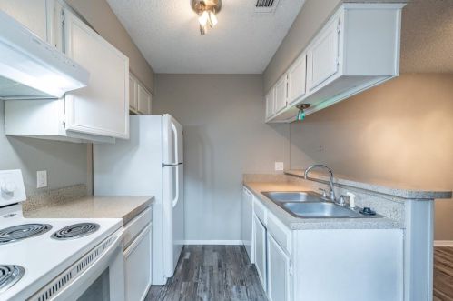 4047 Evergreen St, Irving, TX 75061-3969