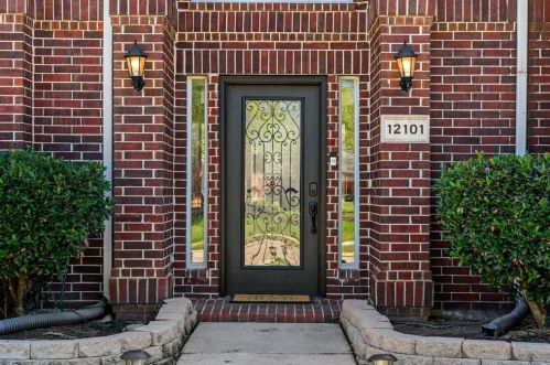 12101 Wildwood Ln, Frisco, TX 75035-8205