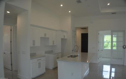 803 11th St, Lehigh Acres, FL 33972-2141