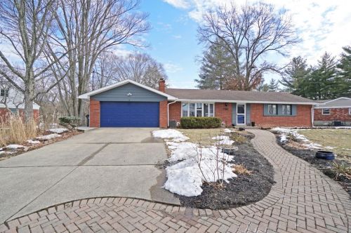 7452 Heatherwood Ln, Cincinnati, OH 45244-3210