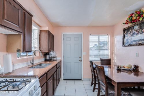 208 Palmdale St, Tucson AZ  85714-1439 exterior