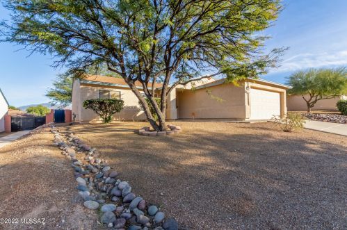 4219 Mayberry Pl, Tucson, AZ 85730-5759