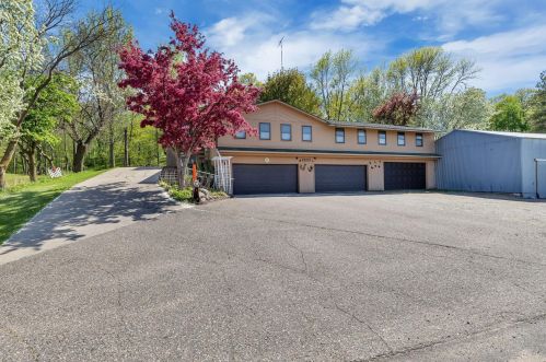 23221 Green Acres Dr, Richmond, MN 56368-8529