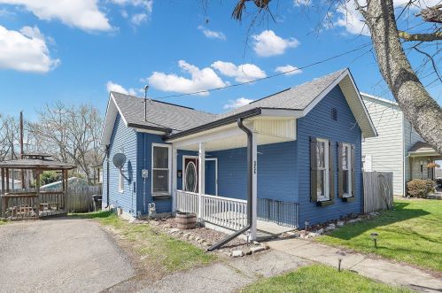 137 Brighton Blvd, Zanesville, OH 43701-4100