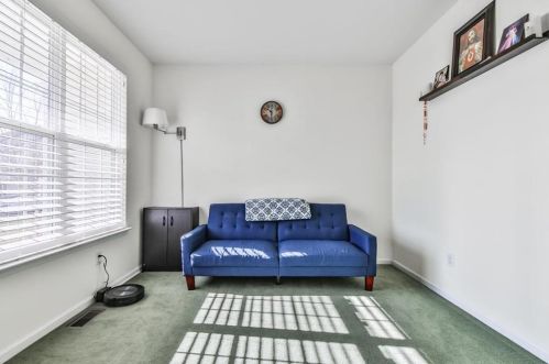 959 King Way, Breinigsville PA  18031-1484 exterior