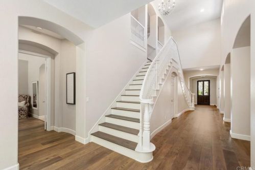 11653 Thistle Hill Pl, San Diego, CA 92130-8678