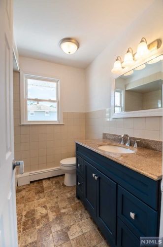 36 Falmouth Ave, Elmwood Park NJ  07407-1642 exterior