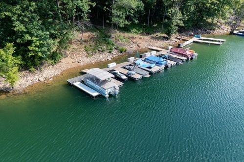 2675 Lakeview Rd, Listonburg, PA 15424-2109
