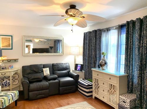 221 150, Valpo IN  46383-9559 exterior