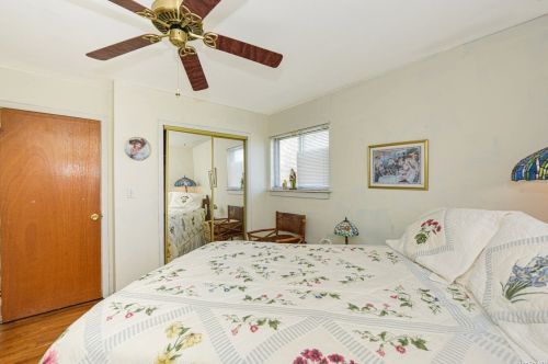 49 Tellar Dr, Islip Terrace NY  11752-2918 exterior