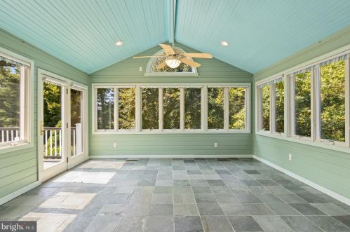 144 Oldbury Dr, Wilmington DE  19808-1420 exterior