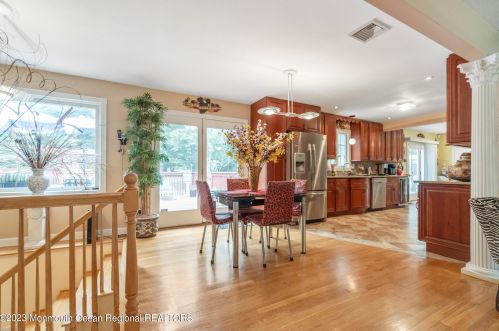 40 Wilson Ave, Morganville NJ  07751-9786 exterior