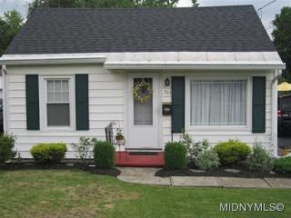 511 Coventry Ave, Utica, NY 13502-1718
