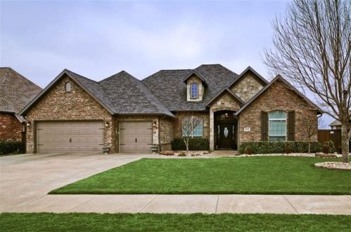 1002 Edinburgh Ave, Bentonville, AR 72712-7778