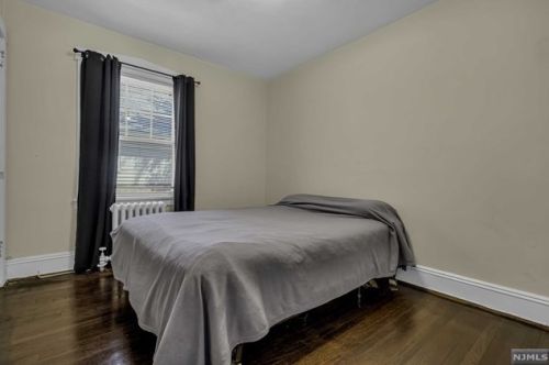 141 Cambridge Ave, Englewood NJ  07631-1624 exterior