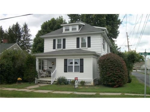 300 Vincent St, Ligonier, PA 15658-1142