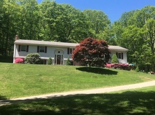 107 Woodhill Rd, Monson, MA 01057-9721