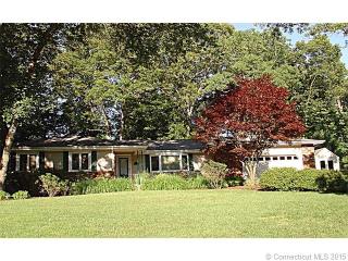 39 Greencliff Dr, Niantic, CT 06357-1523