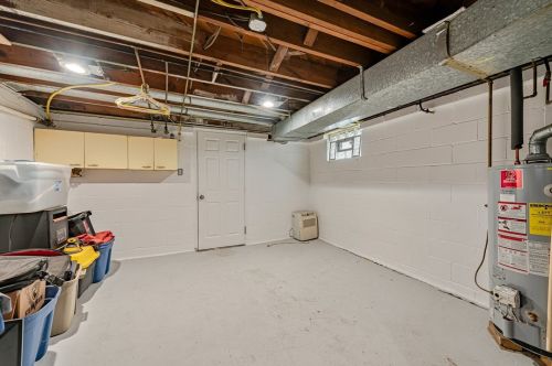 402 Cedar St, Jeannette PA  15644-2522 exterior