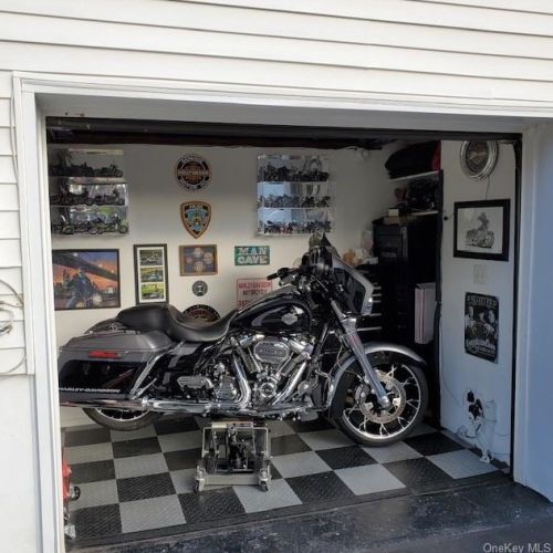 16 Locust Dr, Thiells NY  10984-1405 exterior