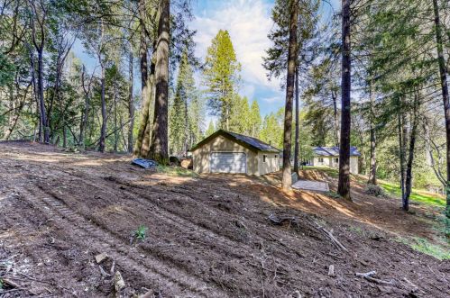 5257 Cold Springs Dr, Michigan Bluff CA  95631-9740 exterior