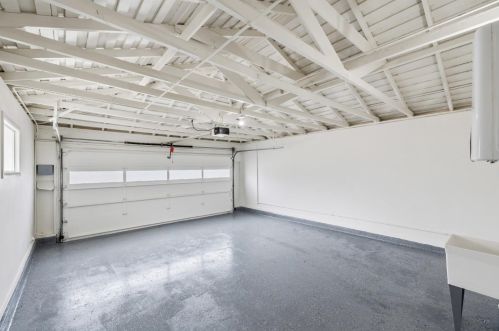 2681 Fleetwood Dr, San Bruno CA  94066-1927 exterior