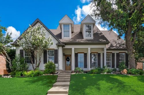 9133 High Oaks Dr, Fort Worth, TX 76182-4353