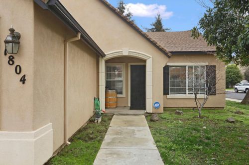1804 Elleby Ct, Modesto CA  95355-8658 exterior