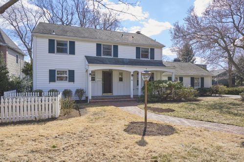 66 Conover Ln, Tinton Falls, NJ 07701-6214