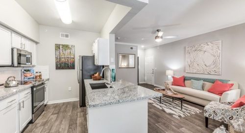 938 Kingwood Dr, Humble, TX 77339-4445