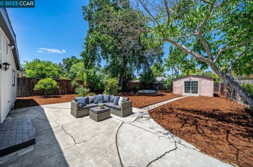 142 Diablo Ct, Concord CA  94523-1925 exterior