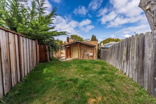 641 Eardley Ave, Del Monte Park CA  93950-4621 exterior