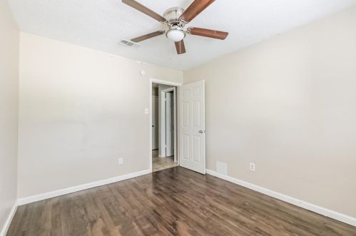 6726 Grant Dr, Richmond TX  77469-5953 exterior