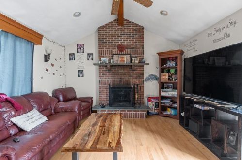 34 Tartaglia St, Providence RI  02919-5930 exterior