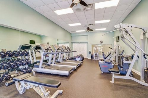 14318 Manchester Dr, Naples FL  34114-8626 exterior
